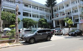 Khách Sạn Lam Sơn